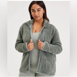 Girlfriend Collective Teddy Fleece Jacket - Sage Green Pine